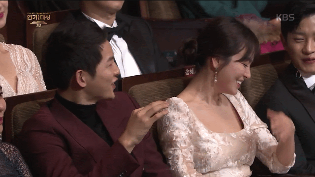 연기대상 시상식에서 송중기 박보검이 펑펑 운 이유.jpg | 인스티즈