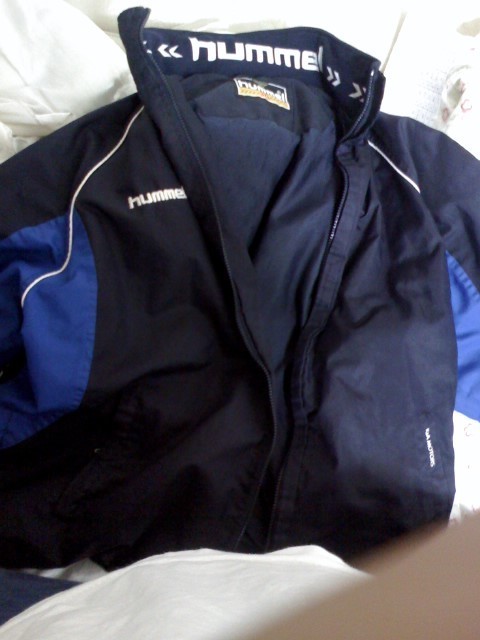 한때 중고등학교에서 좀 잘나가던 아이들의 상징과도 같았던옷.jpg | 인스티즈