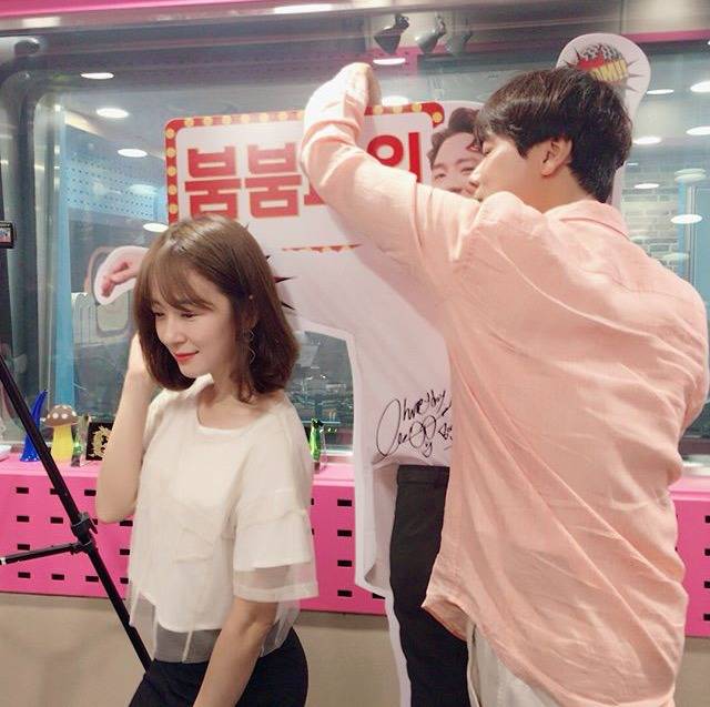 오늘자 뽀뽀녀 | 인스티즈