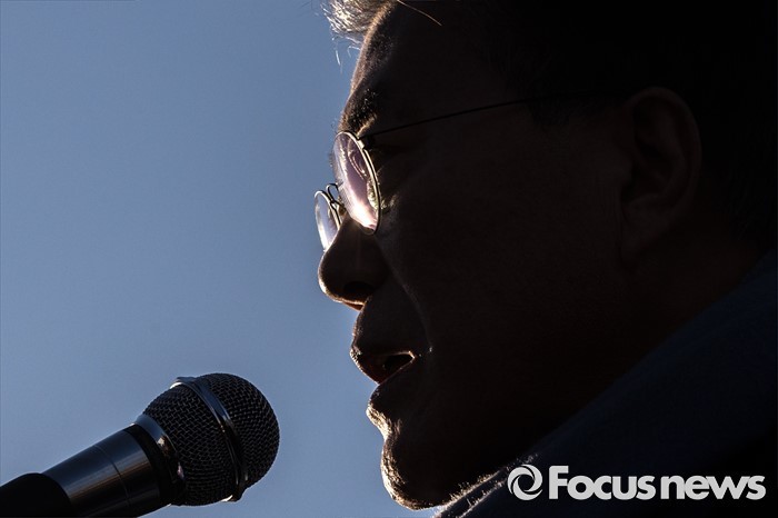 오늘자 국회앞 연설하는 문재인 | 인스티즈