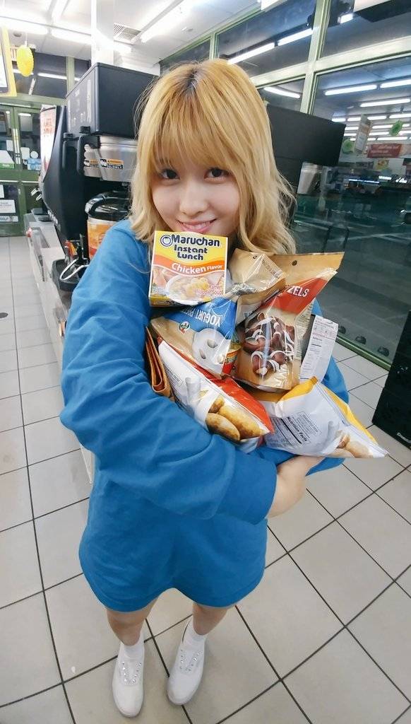 [트와이스] 모모의 먹방인생 | 인스티즈