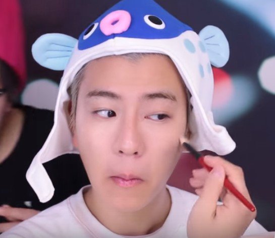 방송용 화장을 남자가 받아 보았다 | 인스티즈