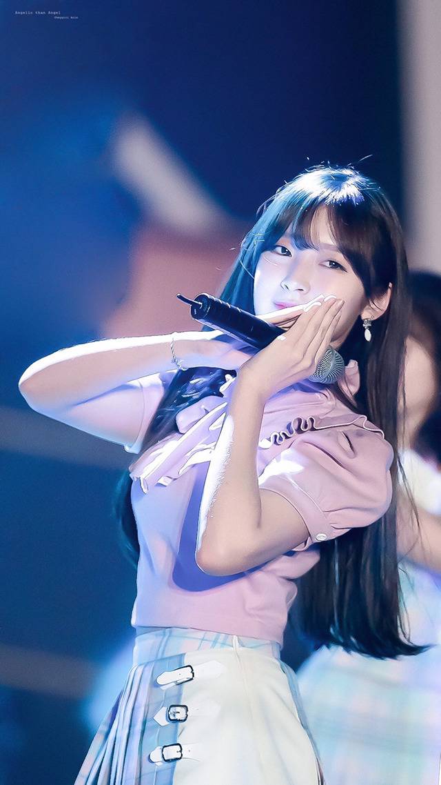 [오마이걸] 냉장고를 열었는데 마실만한 음료수가 없어서 아린이 | 인스티즈