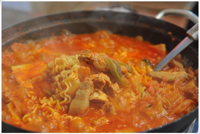 김치찌개와 잘 어울리는 BEST반찬 고르기 | 인스티즈