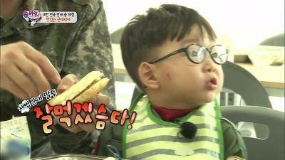 대한이 햄버거 만들어주는 군인삼촌.jpg (심장주의) | 인스티즈