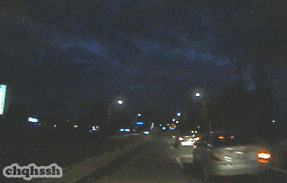 직접 짜장면 비비면서 배달하는 역대급 중국집.gif | 인스티즈