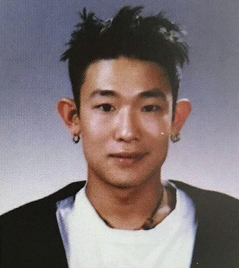 24년전 연예인들의 연예인이였던 한 가수의 증명사진 | 인스티즈