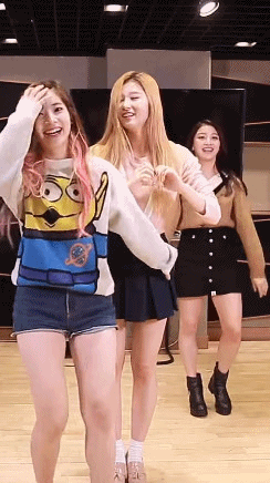 [트와이스] 미나토자키 사나 .gif | 인스티즈