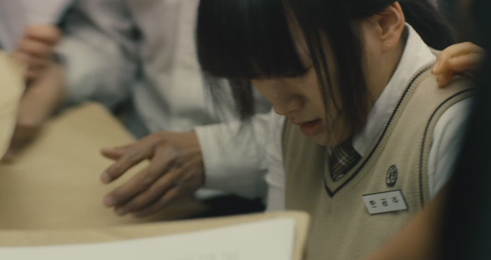 보고 나면 후유증이 너무 어마어마해서 두번은 못보는 영화 한공주 캡쳐 | 인스티즈