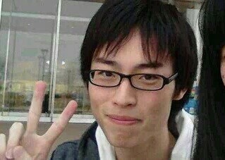 일본에서 여중생을 유괴한 범인이랑 똑같이 생김.ㅈㅍㅈ | 인스티즈