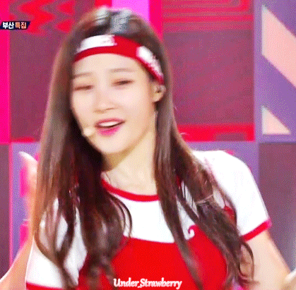 오늘자 아이오아이 비주얼 폭발하는 더쇼 움짤들 | 인스티즈