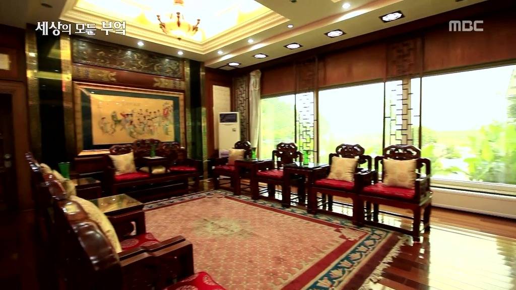 흔한 중국부자의 밥먹는 스케일.jpg | 인스티즈