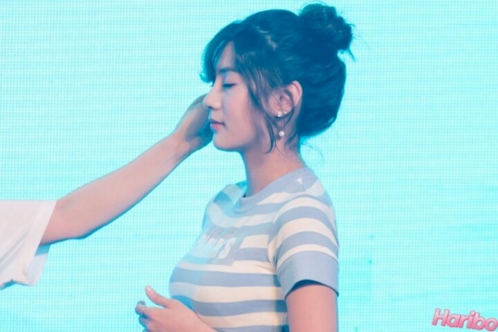 정말 잘큰 하영이 몸매 클래스.gif | 인스티즈