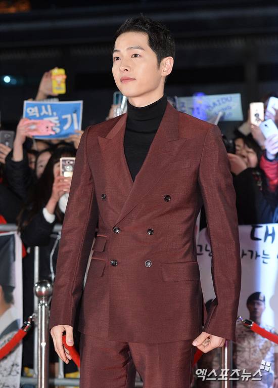 오늘자 송중기 | 인스티즈