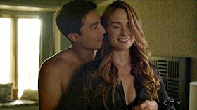 [크리미널마인드] 출근하는 와이프에게 자꾸 들이대는 다니엘 헤니.gif | 인스티즈