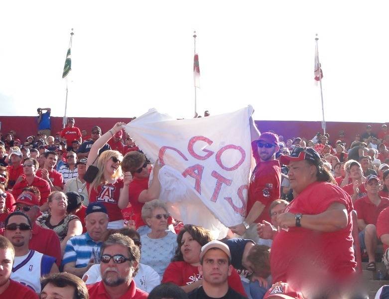 전 부인이 집에 놔두고 간 웨딩드레스 | 인스티즈