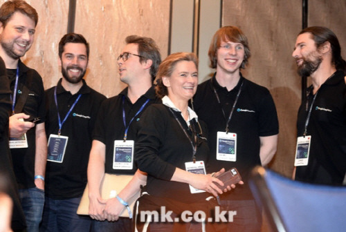 알파고 개발자들 표정변화.jpg | 인스티즈