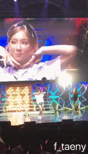 오늘자 부산콘서트에서 맘먹고 애교 보여준 태연.jpg | 인스티즈