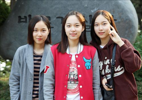 대학 캠퍼스에 세쌍둥이 떴다 | 인스티즈