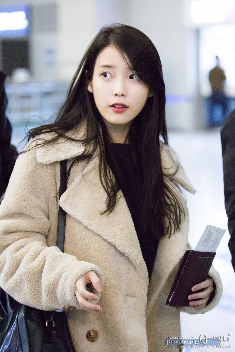 [2016.01.31] 인천공항 출국 아이유 직찍 by 버칼리 | 인스티즈