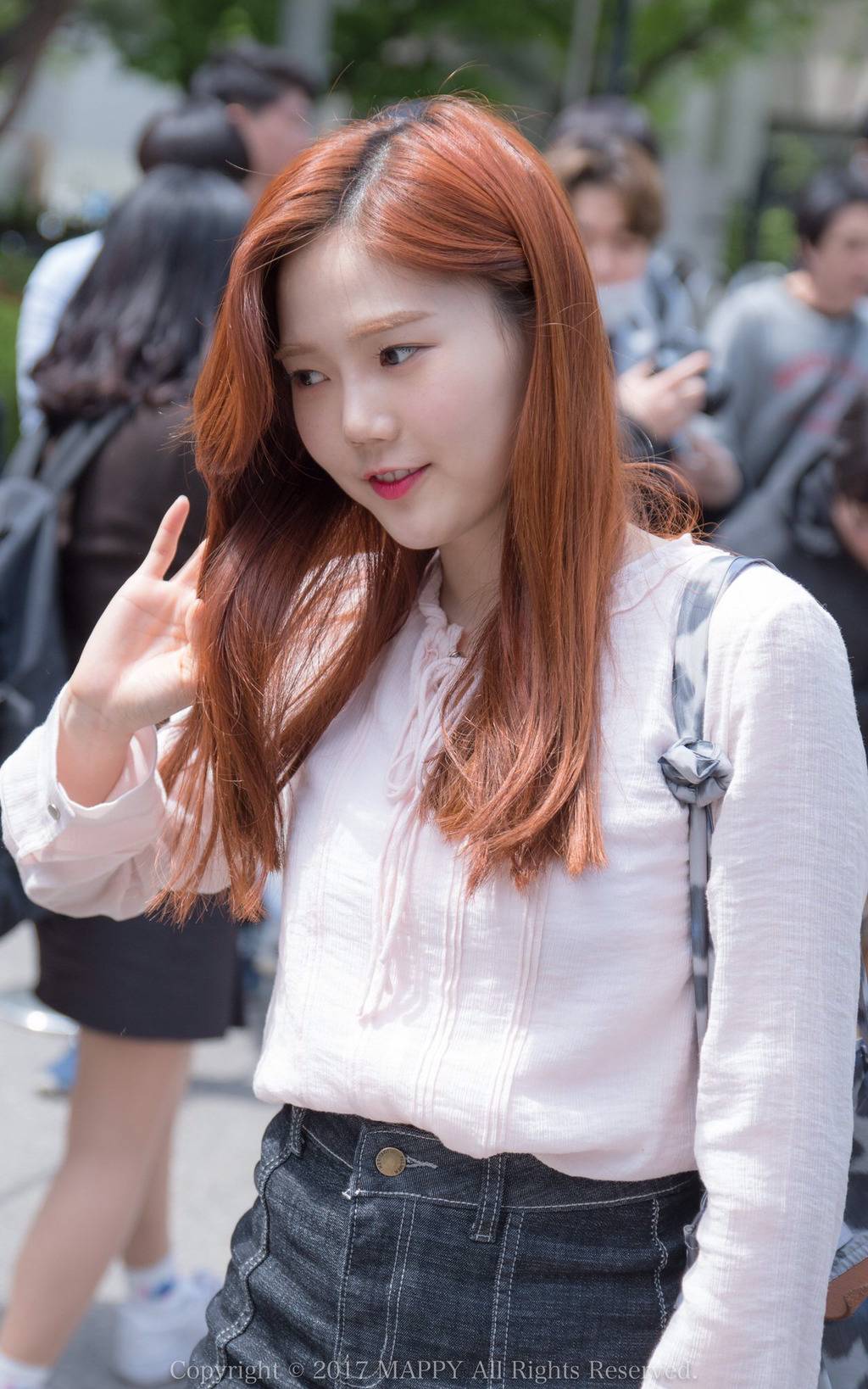 [오마이걸] 비도오고 해서 좀 쌀쌀해진 것 같아서 효정이 | 인스티즈