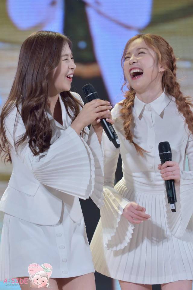 반짝반짝 빛나는 채경이.gif(데이터 주의) | 인스티즈