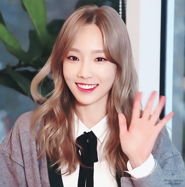 태연과 띠동갑인 아이돌.gif | 인스티즈