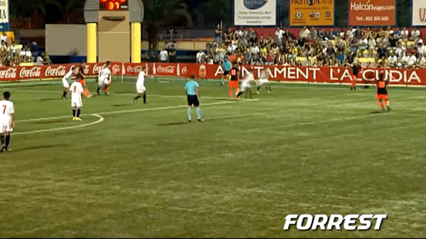 유럽 남미형들 가지고노는 이강인.gif | 인스티즈