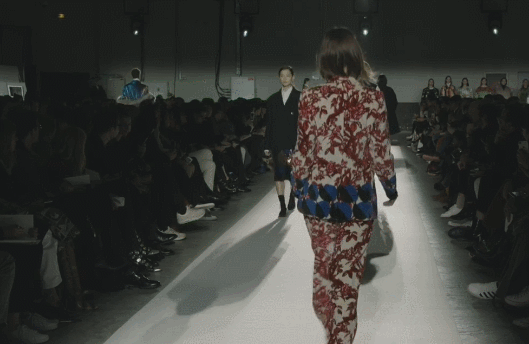 6년 만에 해외 패션쇼 복귀한 혜박 | 인스티즈