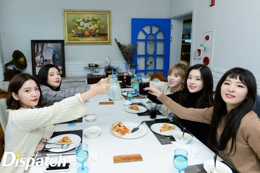 새해를 맞이하는 순간의 레드벨벳 | 인스티즈