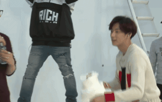 인생이 시트콤인 아이돌. jpgif | 인스티즈