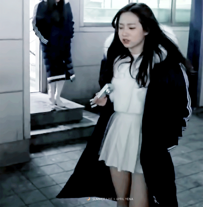 에이프릴 밀레니엄베이비 예나.gif | 인스티즈