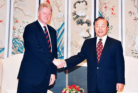 문민정부 이후 항상 성향이 반대였던 미국-한국 대통령.jpg | 인스티즈