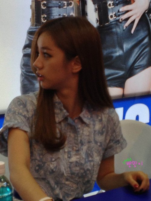 신기한 혜리의 목젖.jpg | 인스티즈