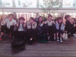 일본에서도 손가락 하트♡ | 인스티즈