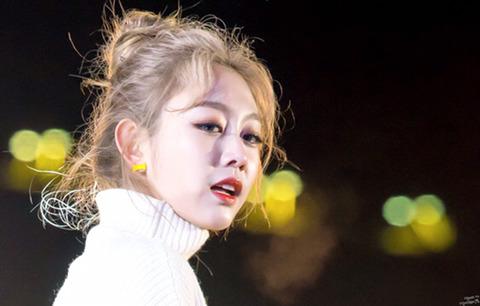 [러블리즈] 목구멍이 부은 기분이 들어서 지수 | 인스티즈