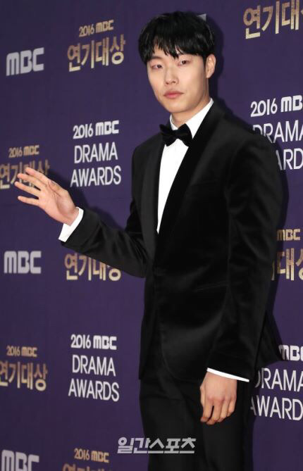 오늘 류준열 | 인스티즈