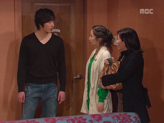 [거침없이하이킥] 민호보다 더 크게 다쳤는데 사람들이 몰라줘서 억울한 윤호.jpg | 인스티즈