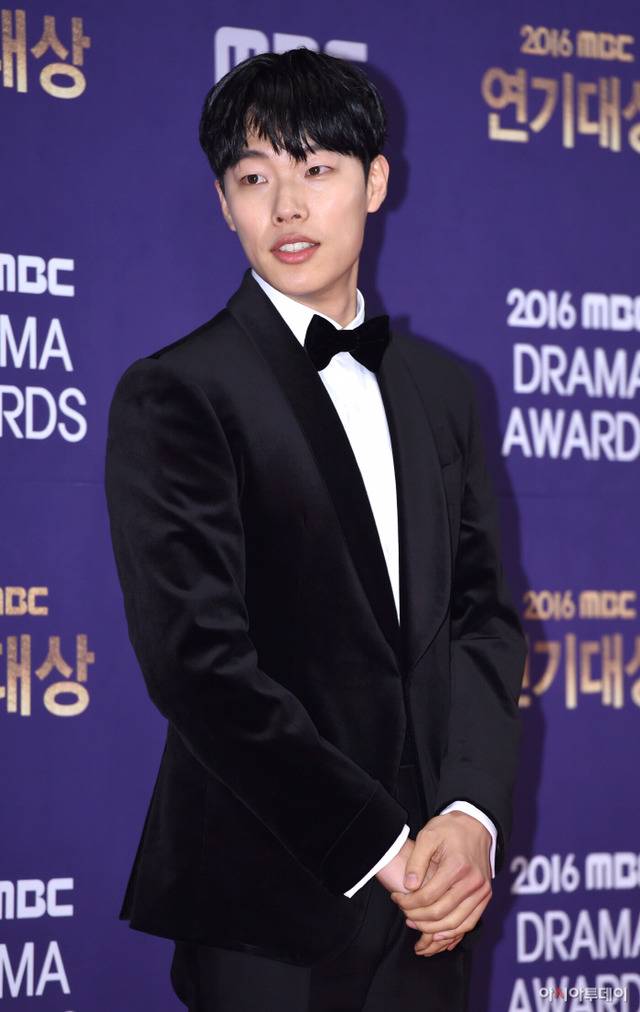 오늘 류준열 | 인스티즈