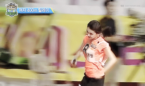 [트와이스] 400m 계주에서 엄청 빠른 아기맹수 손채영 | 인스티즈