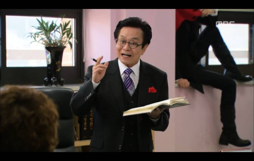 [하이킥3] 지나고 교가를 만들다 창작의 고통을 느끼는 하선과 윤건ㅋㅋㅋ.jpg | 인스티즈