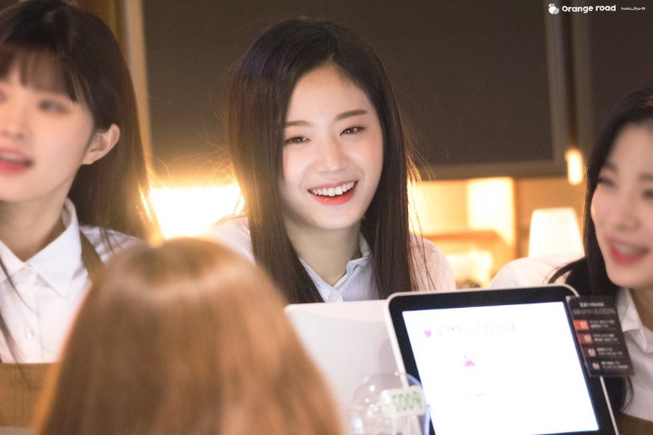 까페 알바생 이 정도 비쥬얼이면 | 인스티즈