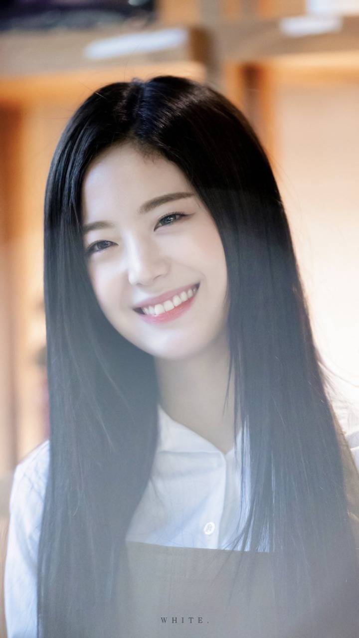 까페 알바생 이 정도 비쥬얼이면 | 인스티즈