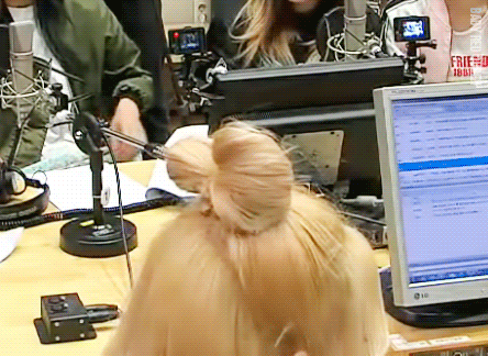 [트와이스] 쓰다듬어 주고 싶은 뒷통수를 가진 사나 | 인스티즈