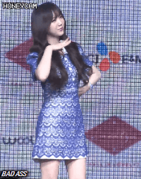 러블리즈 멤버별 포토월 사진촬영에 대처하는 태도.gif | 인스티즈