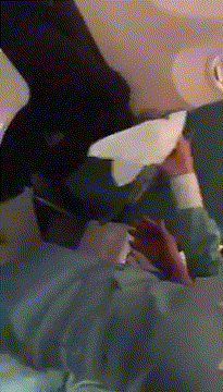 비행기에서 난동부린 영상 중 빡친점 (분노주의) | 인스티즈