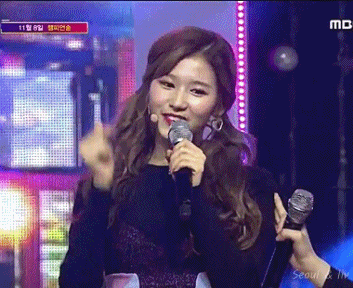 쇼챔피언 트와이스 앵콜 무대中 gif | 인스티즈