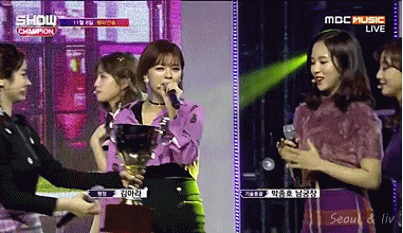 쇼챔피언 트와이스 앵콜 무대中 gif | 인스티즈