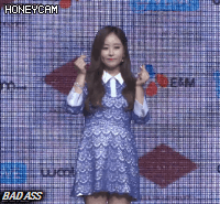 러블리즈 멤버별 포토월 사진촬영에 대처하는 태도.gif | 인스티즈