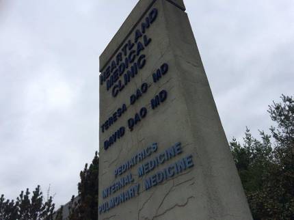 유나이티드항공서 강제로 끌려나온 승객은 베트남계 의사 | 인스티즈